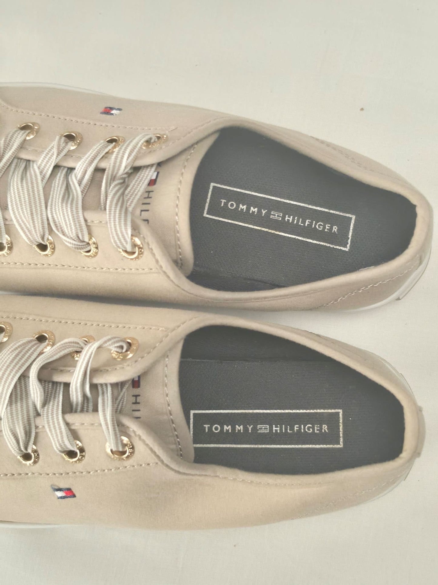 TOMMY HILFIGER Canvas Sneakers Shoes Size 37 Beige Ribbon Laces Premium