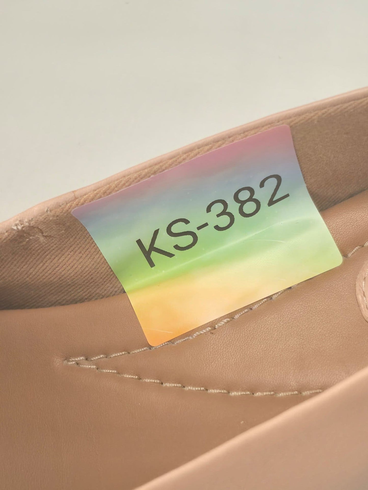 CLARKS Artisan Leather Ballerina Flats Size 39 Nude Pink Bronze Cap Toe Shiny