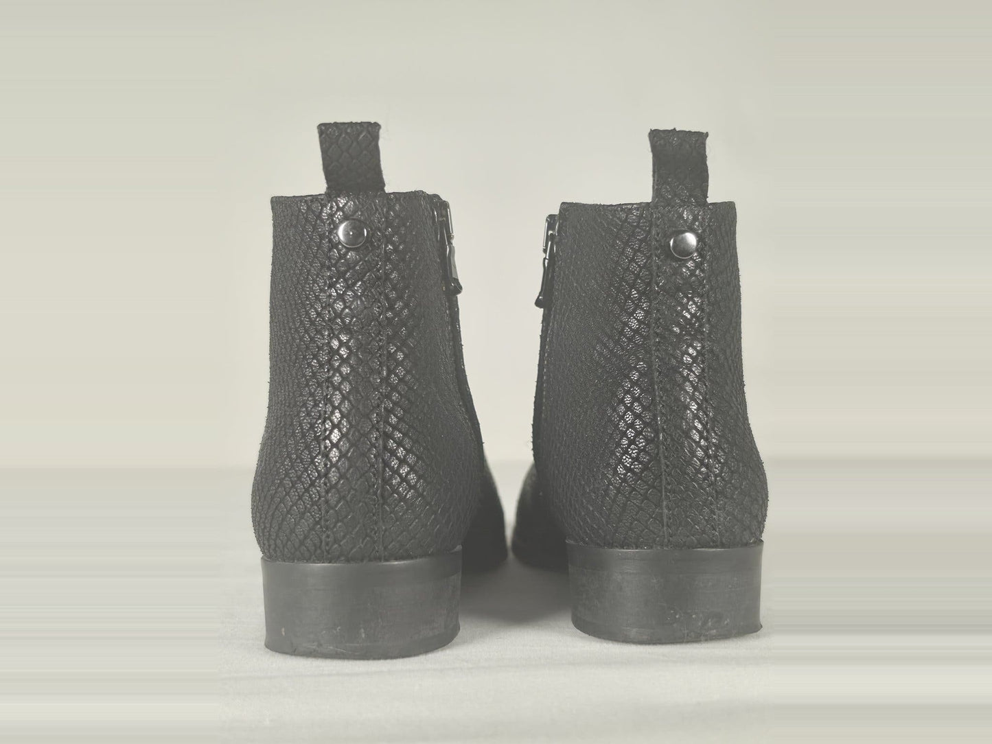 FILIPPA K Leather Ankle Boots Size 36 Black Snake Embossed Premium Chelsea