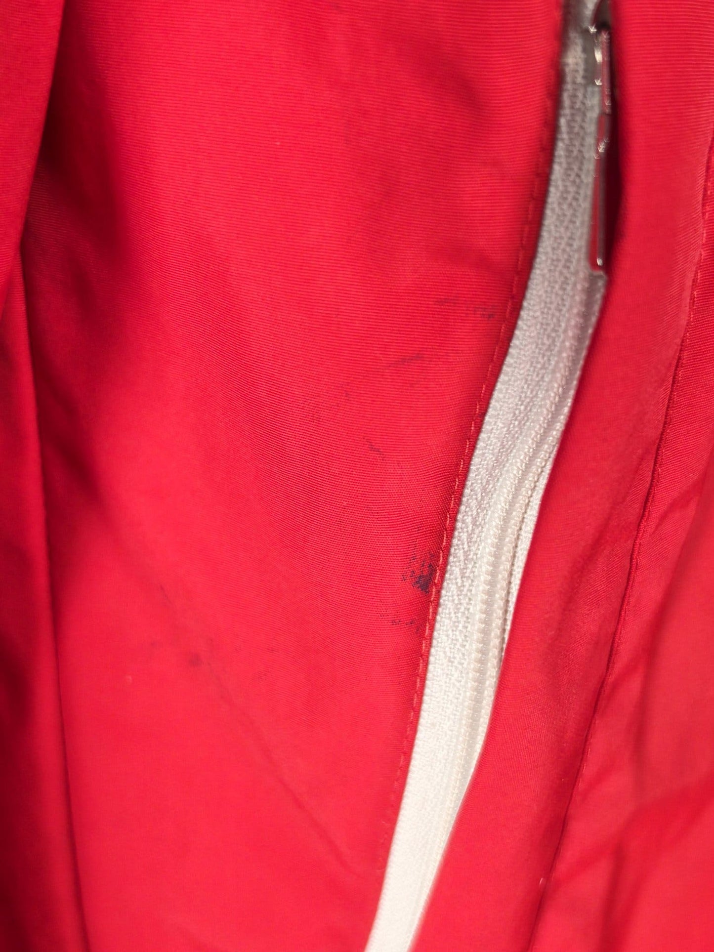 SAIL RACING Shore Jacket Bomber Red Size XL – Defect Marks & Stains Quiet Luxury