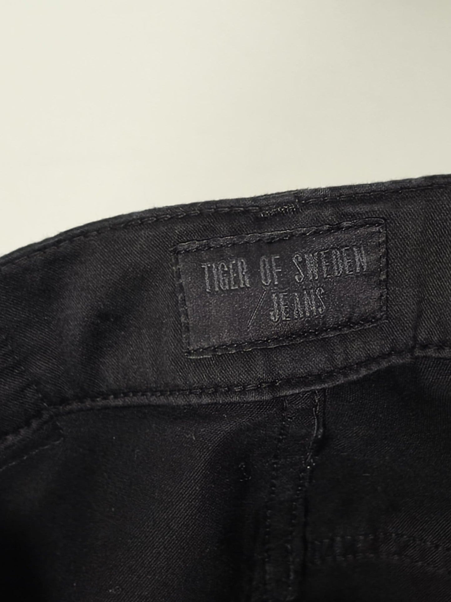 TIGER OF SWEDEN Jeansbyxor Iggy Storlek 31/32 M Svart Bomull Premium Denim