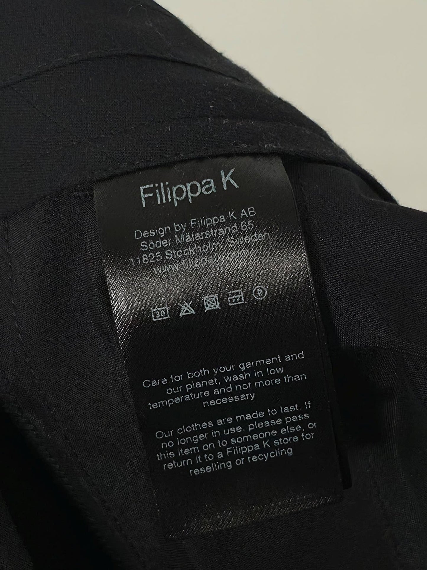 FILIPPA K Trousers Pants Size 38 M Black Tailored Suit Premium Modern Luxury