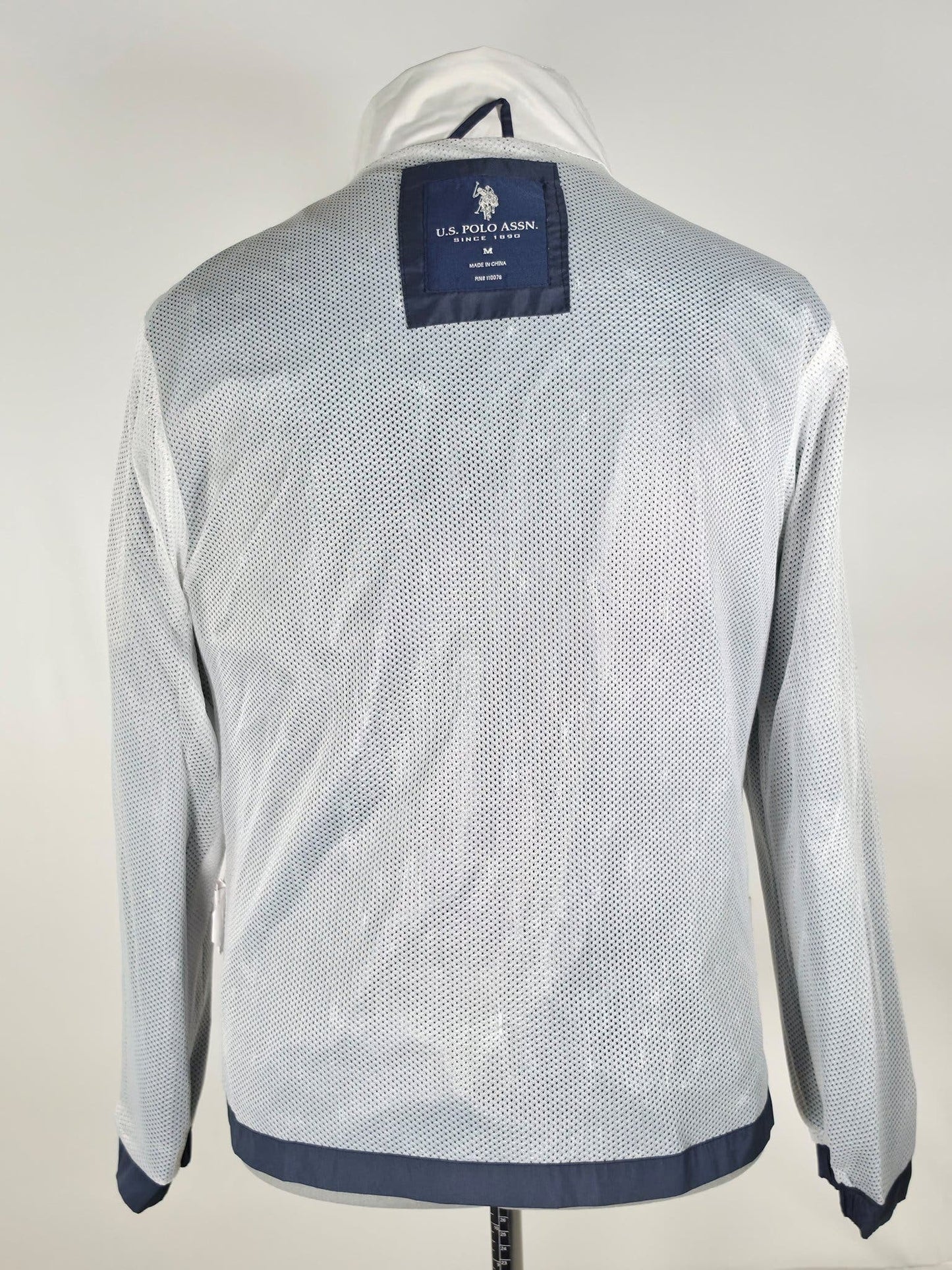 US POLO ASSN Windbreaker Jacket Size M 48 Navy Blue Lightweight Premium Sporty