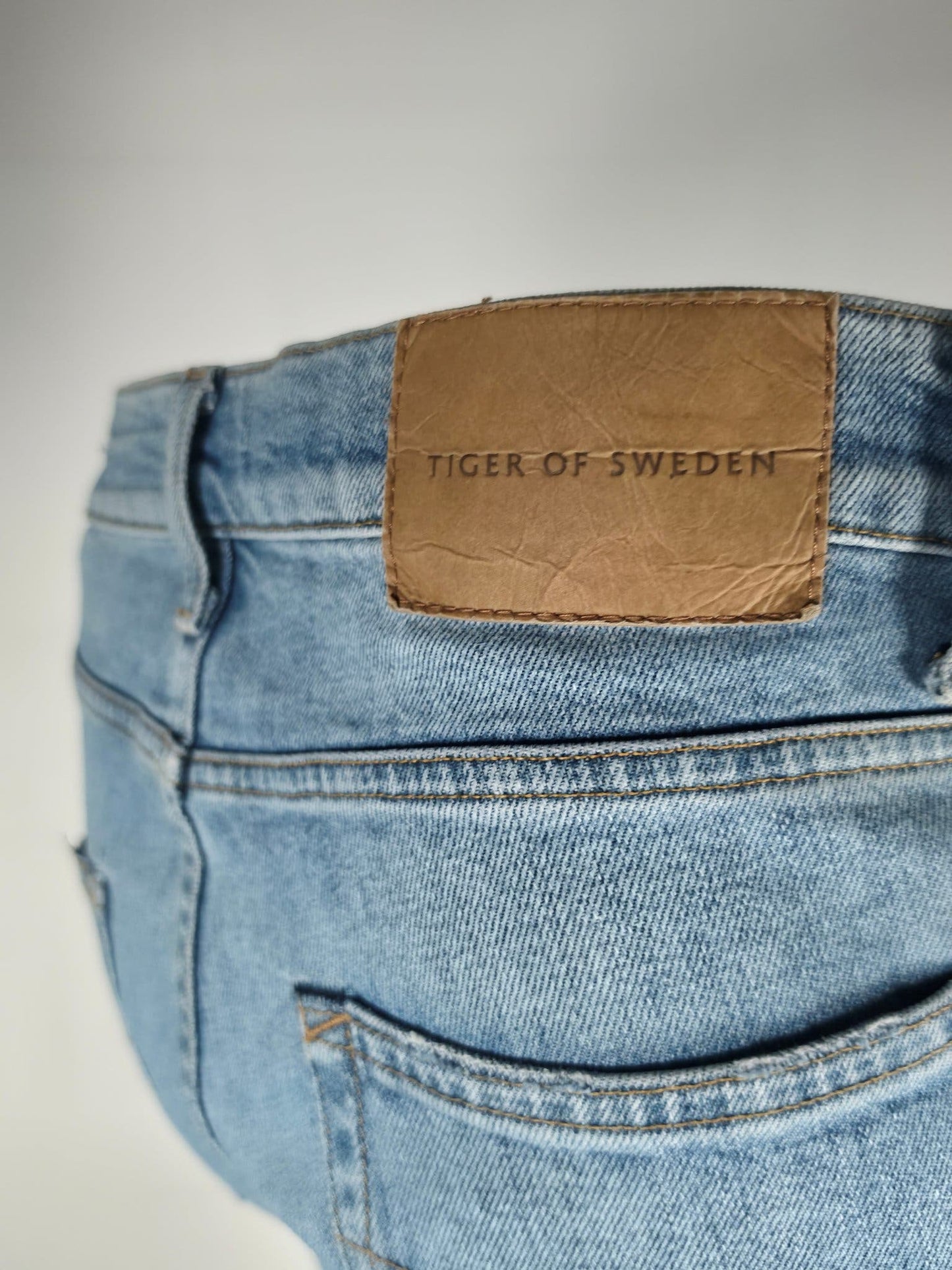 TIGER OF SWEDEN Pistolero Jeans Size 32 34 Light Blue Candiani Denim Premium