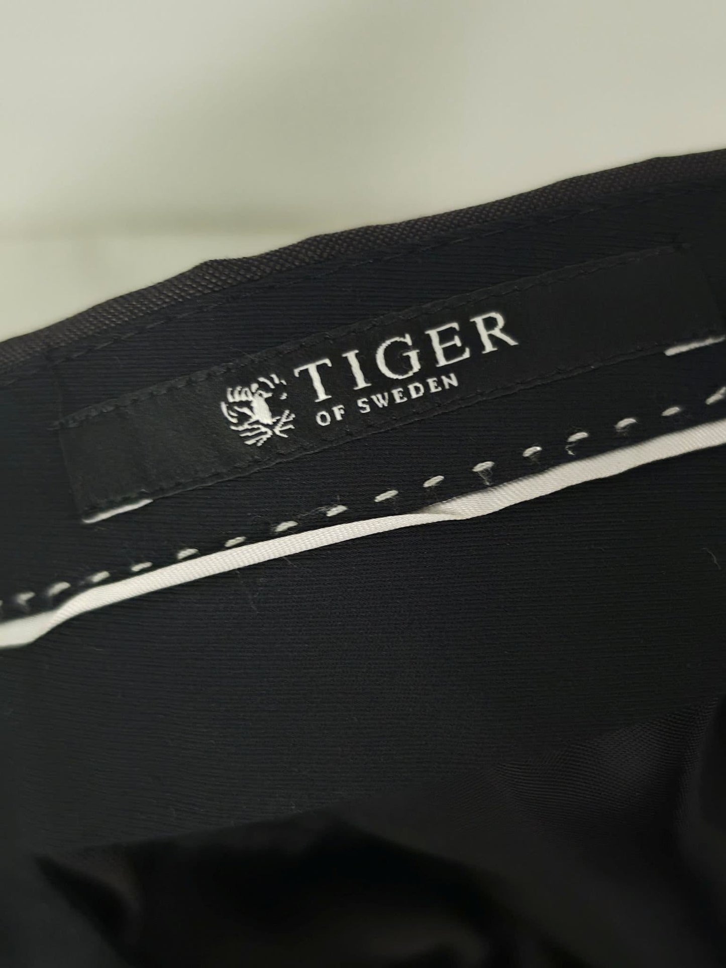 TIGER OF SWEDEN Evert 14 Suit Trousers Pants Size 48 M Black Wool Premium Slim