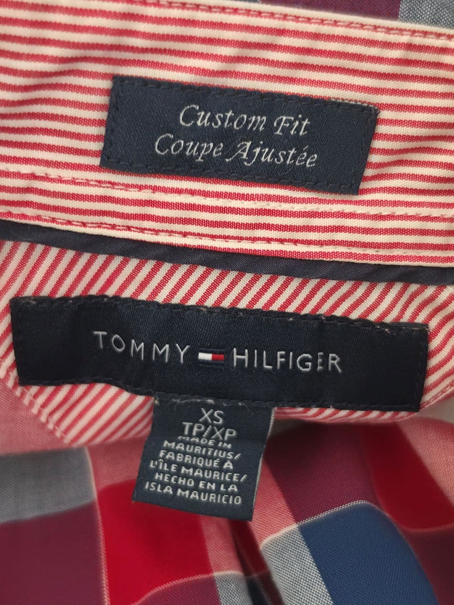 TOMMY HILFIGER Custom Fit Shirt Size XS Red Navy White Blue Plaid Check Cotton