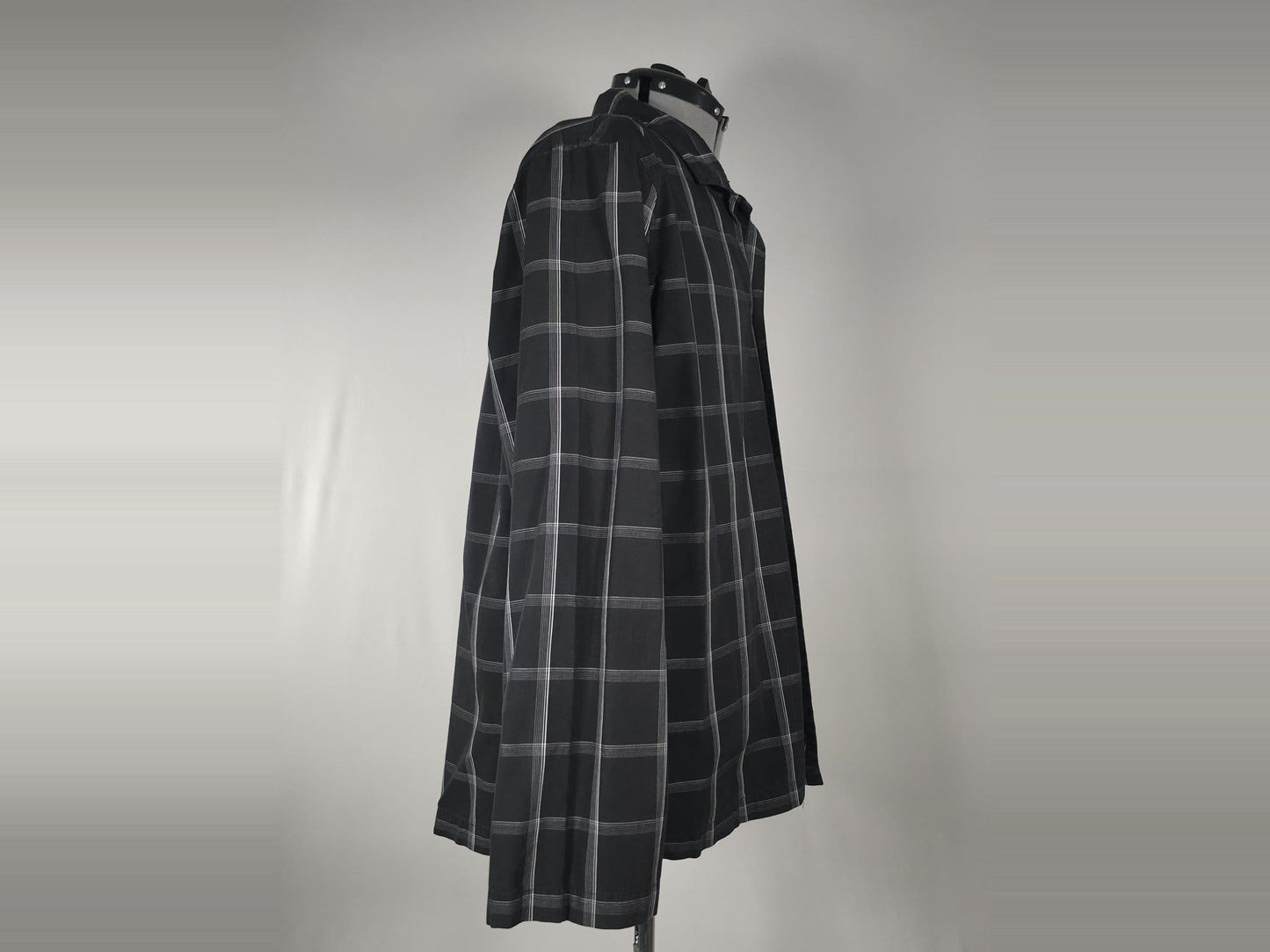 HUGO BOSS Plaid Shirt Size XL Black White Checked 100% Cotton Premium Casual