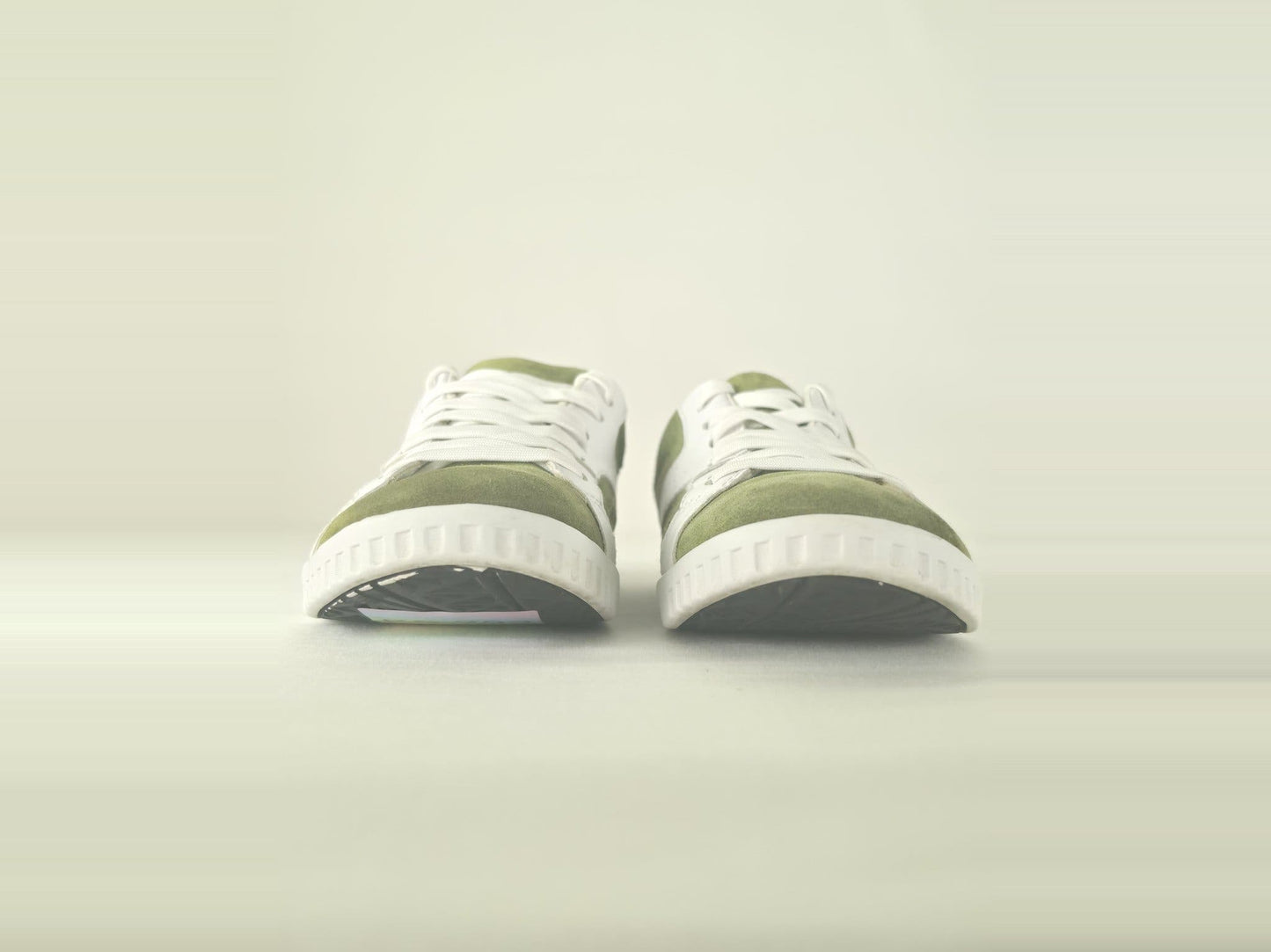 VAGABOND Suede Leather Sneakers Men's Size 41 Green White Casual Premium